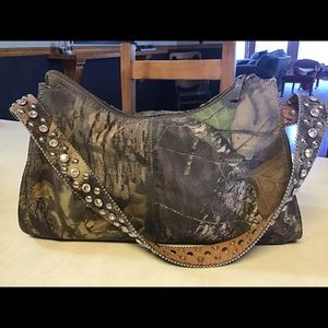 Mossy Oak Purse